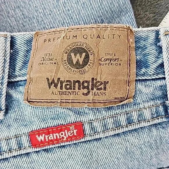 Wrangler Regular fit 36x30 light wash jeans - Picture 6 of 7